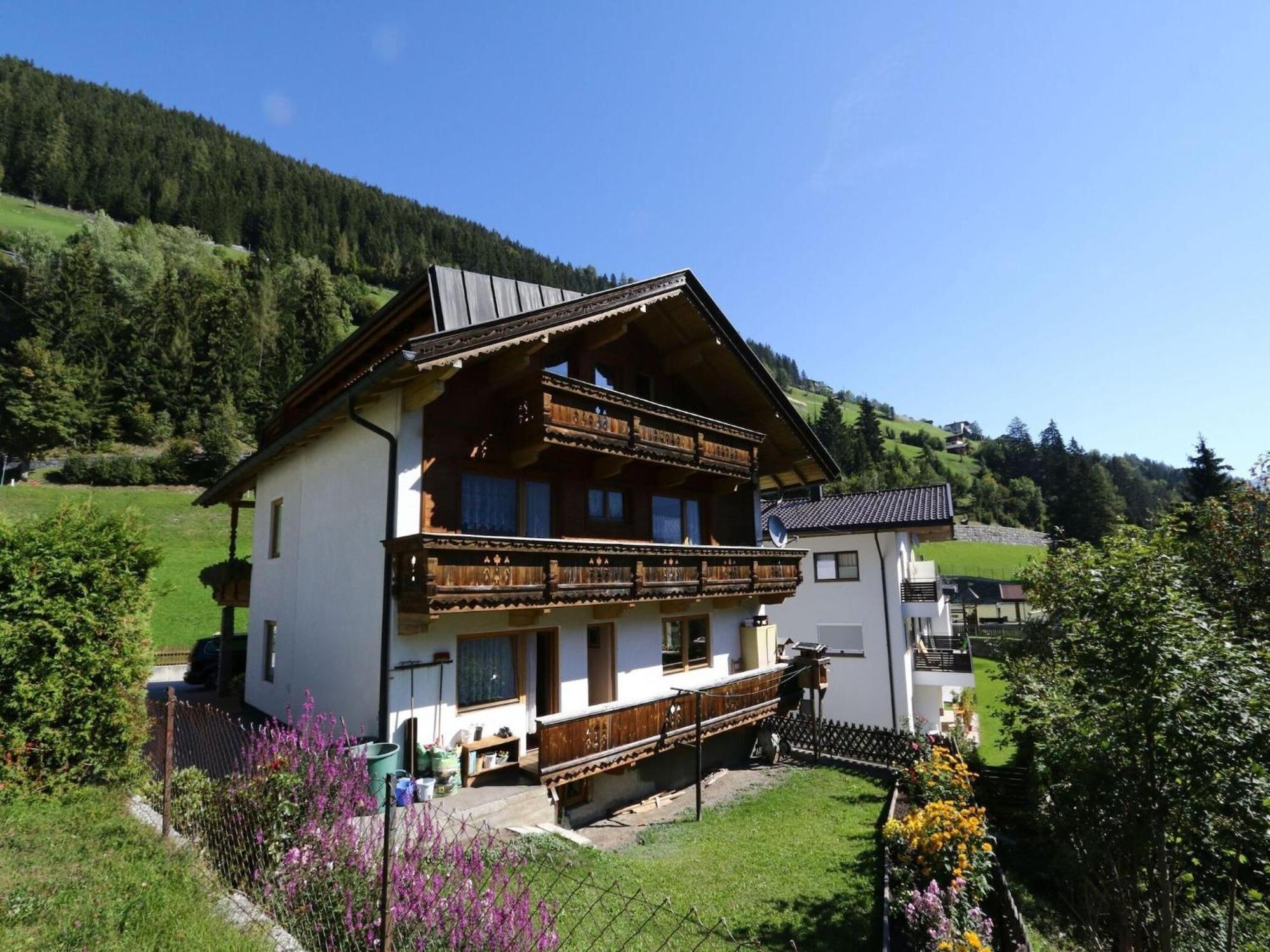 Apartment In Mayrhofen In The Mountains Экстерьер фото