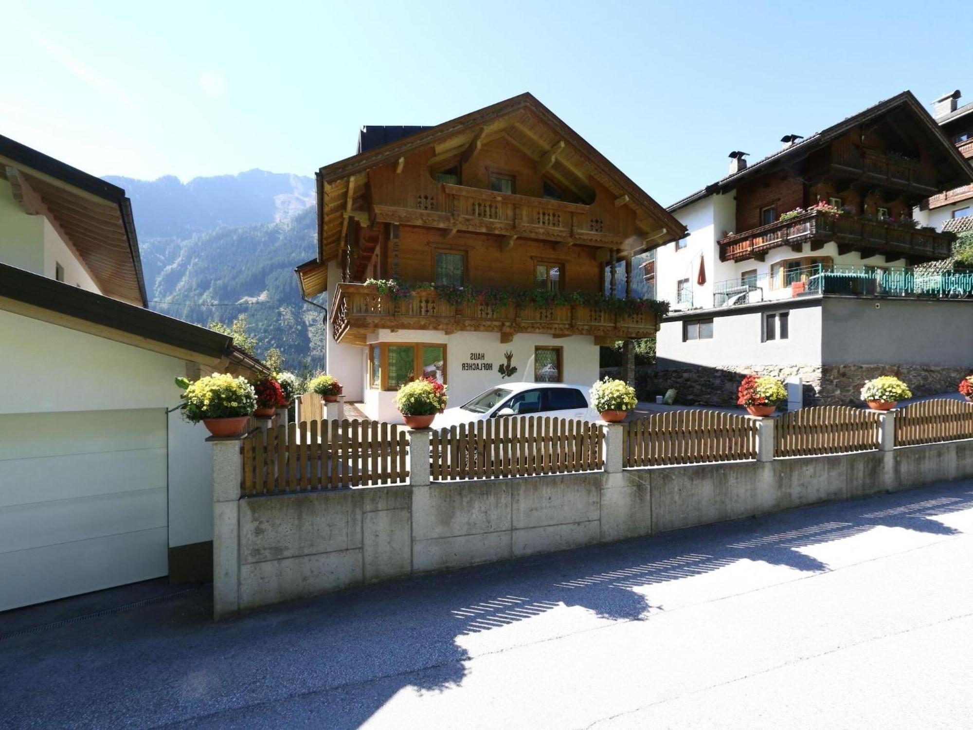 Apartment In Mayrhofen In The Mountains Экстерьер фото